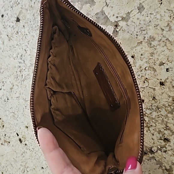 Patricia Nash Cassini Wristlet Antique Rose Printed - Picture 3 of 3